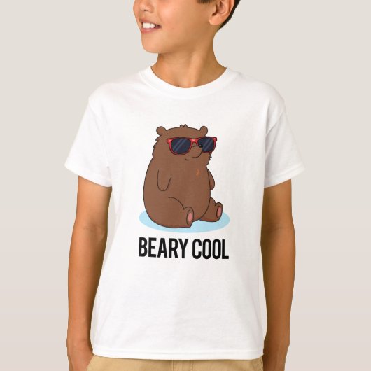 クマがかっこいい件 Tシャツ (正面)