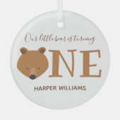 クマが一つの形容動物ファースト誕生日 ガラスオーナメント (正面)