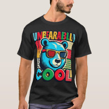クマが好きな女の子Tシャツ