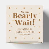 クマさんと一緒にお待ちしております ベイビーシャワーのお土産ボックス フェイバーボックス (上部)