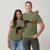 クマと(鳥)ショウジョウコウカンチョウ Tシャツ (ユニセックス)