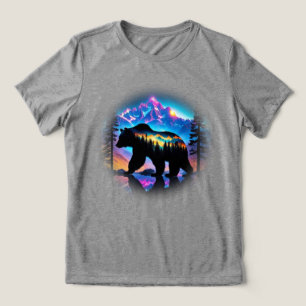 クマのシルエット(自然景観) トライブレンドTシャツ