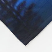 クマのシルエット(自然景観) フリースブランケット (角)