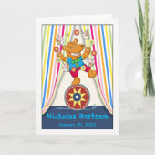 クマのジャグリングケーキを飾ったかわいい子どもの誕生日 カード (正面)