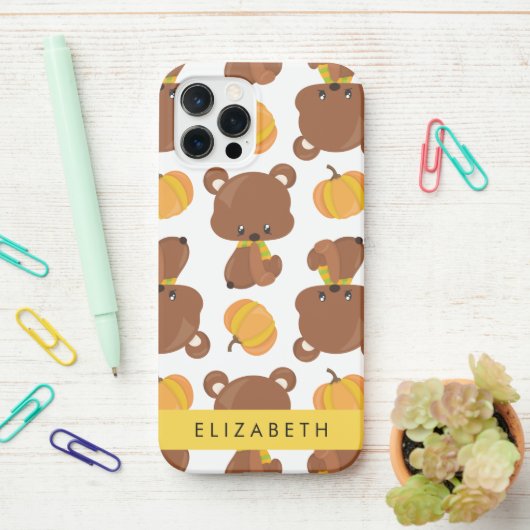 クマのパターン,かわいいクマ,かぼちゃあなたの名前 iPhoneケース (デスク上)