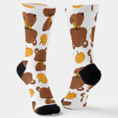 クマのパターン，かわいいクマ，秋，カボチャ ソックス (傾斜あり)