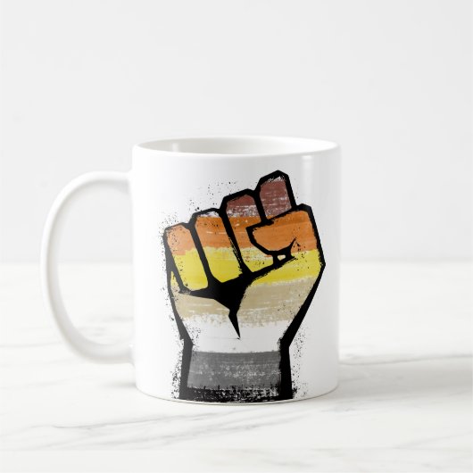 クマのプライドの拳 コーヒーマグカップ (左)