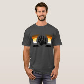 クマのプライドフラグ ベアパウ Tシャツ (正面フル)
