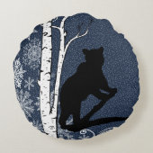 クマの冬の樺の木の森の円枕 ラウンドクッション (裏面)