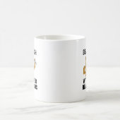 クマの手で魚を釣る コーヒーマグカップ (中央)