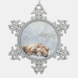 クマの眠る森の美しい動物 スノーフレークピューターオーナメント