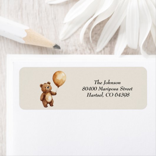 クマの風船の雲が赤ちゃんのシャワーを待つbearly ラベル (インサイチュ)