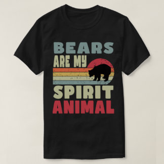 クマは私の霊獣Tシャツ Tシャツ