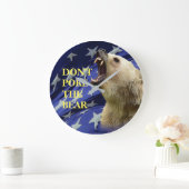 クマを突っ込むな ラージ壁時計 (ホーム)