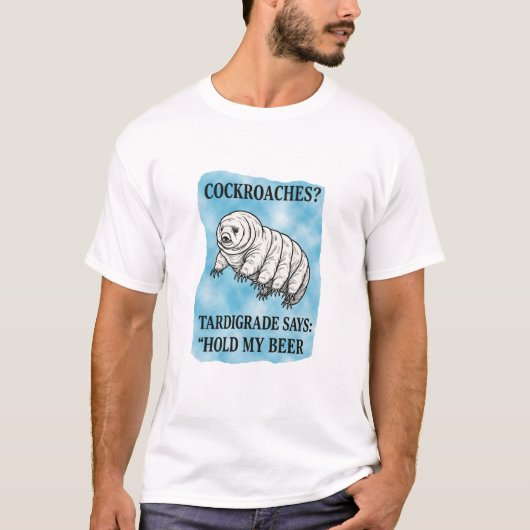 クマムシのビールホルダージョーク Tシャツ (正面)