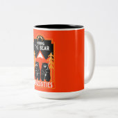 クマ必需品魚釣り ツートーンマグカップ (正面右)