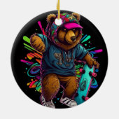 クマ着用フード付きスウェットシャツ保持スケートボード セラミックオーナメント (裏面)