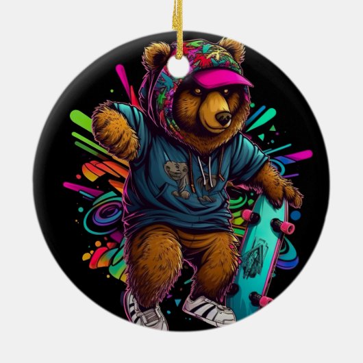 クマ着用フード付きスウェットシャツ保持スケートボード セラミックオーナメント (裏面)