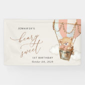 クマ、ピンクのホットエアバルーン、最初の誕生日へようこそ 横断幕 (横)