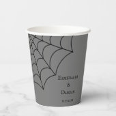 クモの巣の黒と灰色のゴシック結婚の 紙コップ (裏面)