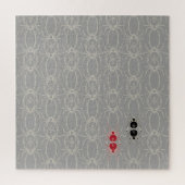 クモ – 幽霊グレーとボーンホワイト ジグソーパズル (縦)