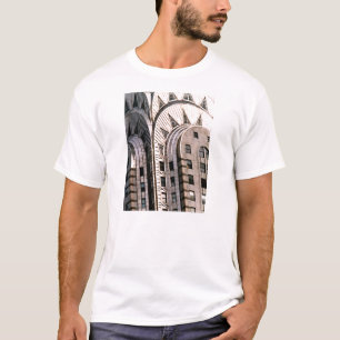 クライスラの建物: クローズアップ Tシャツ