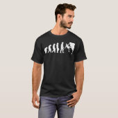 クライミングをする人類の進化 伝統的なクライミングギフト Tシャツ (正面フル)