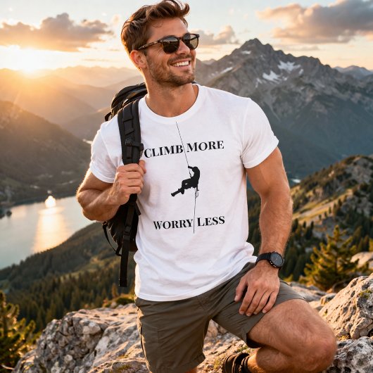 クライミング好きのための「Climb More Worry Less Rock Climbing Q Tシャツ