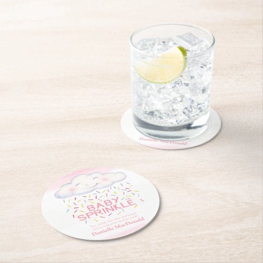 クラウドキャンディピンクベビー散布カラフル水色 ラウンドペーパーコースター (インサイチュ)