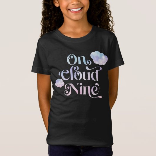クラウドナインの女の子の誕生日パーティー Tシャツ (正面)