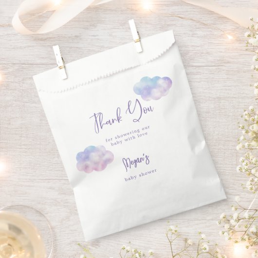 クラウドナインテーマガールベビーシャワー フェイバーバッグ (クリップ留めされた状態)