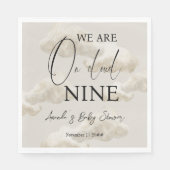 クラウドナイン男女兼用ベージュスカイ赤ちゃんシャワー スタンダードランチョンナプキン (正面)