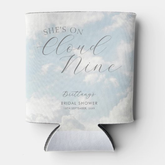 クラウドナイン ブルー 雲の空 現代のブライズシャワー 缶クーラー (正面)