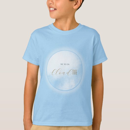 クラウド9ブルービッグブラザーかわいい赤ちゃんシャワー中 Tシャツ (正面)