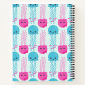 クラゲ模様，かわいいクラゲ，海，あなたの名前 ノートブック (裏面)