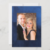 クラシカルなネイビーとフェイクグリッターシルバーの花柄ウェディング 招待状 (裏面)