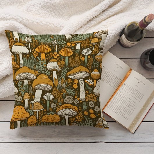 クラシカルな茶色のキノコの植物画  クッション