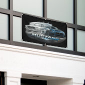 クラシックからモダンへのマスタング マッスルカーの進化 横断幕 (ビルの外側)