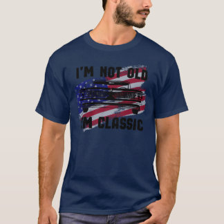 クラシックだもの 年取ったわけじゃない ヴィンテージカー アメリカ独立記念日 4th July ギフ Tシャツ