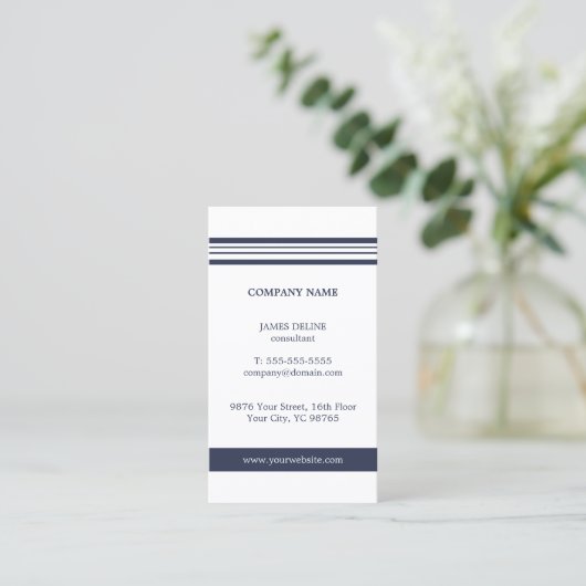 クラシックでシンプルでエレガントで青い白 名刺 (スタンド正面)