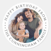 クラシックでシンプルなお誕生日家族写真 ラウンドシール (正面)