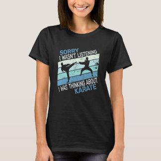 クラシックなおすまし空手家と空手の戦い Tシャツ