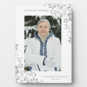 クラシックなグレーの花の葬儀　愛する人の写真 フォトプラーク (正面)