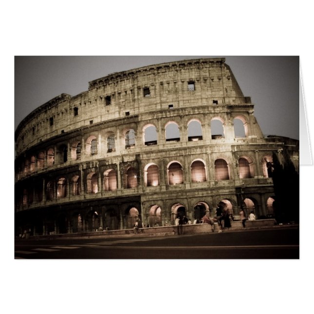 クラシックなコロシアム (正面横)