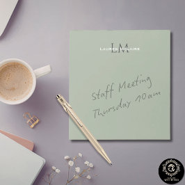 クラシックなセージグリーンモノグラム ブランディングデザイン ノートパッド