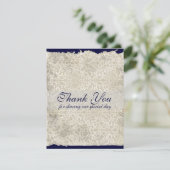 クラシックなダマスク柄の結婚式のお礼状、ネイビーブルー サンキューカード (スタンド正面)