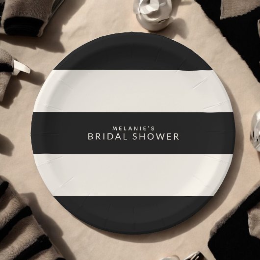 クラシックなブラックとエクルーレのストライプ柄のブライズシャワー ペーパープレート