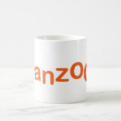 クラシックなマグ-白のKwanzooのロゴ コーヒーマグカップ (中央)