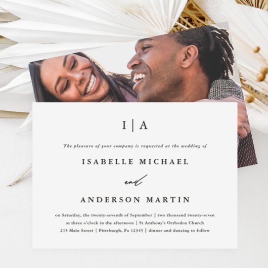 クラシックなモノグラムの白黒写真 ウェディング 招待状