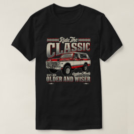 クラシックな四輪駆動トラックに乗りましょう Tシャツ
